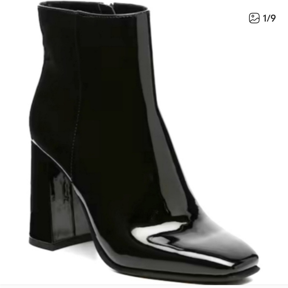 Jennifer Lopez Faux Patent Leather Black Ankle Boots